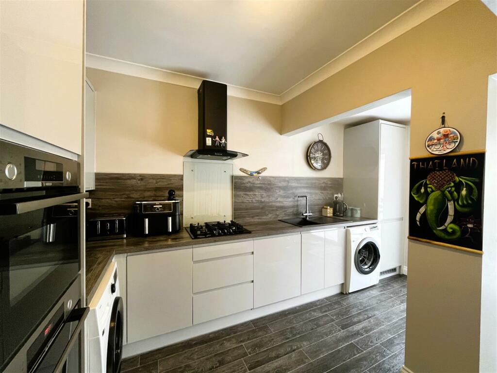 Additional property image - Willow Drive, Bradford