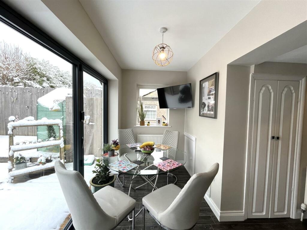 Additional property image - Willow Drive, Bradford