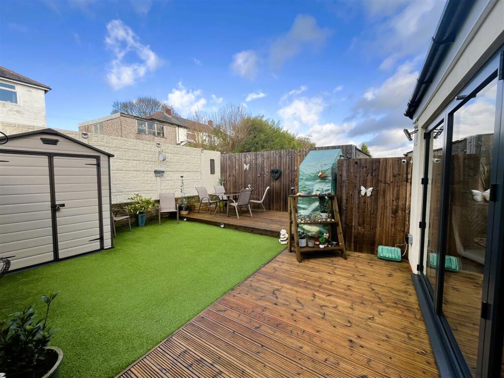 Additional property image - Willow Drive, Bradford