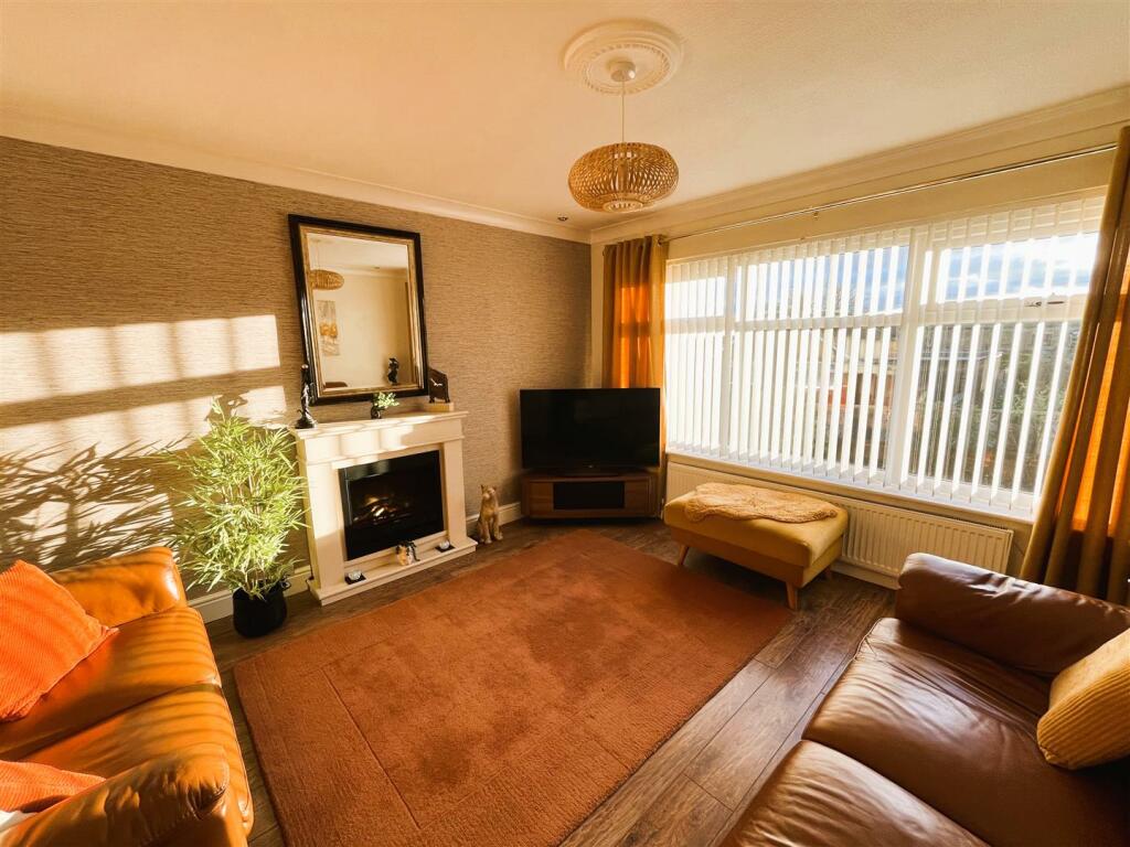 Additional property image - Shetcliffe Road, Bradford