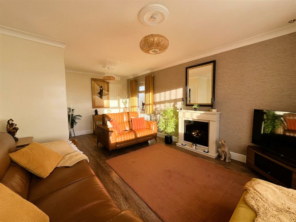 Additional property image - Shetcliffe Road, Bradford