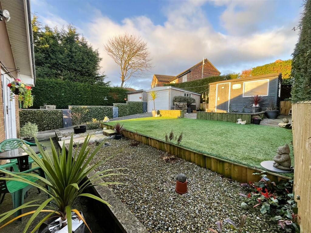 Additional property image - Shetcliffe Road, Bradford