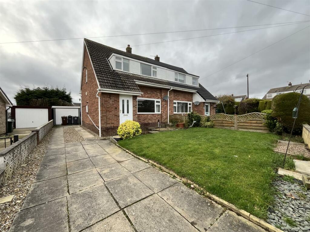 3 bedroom semi-detached house