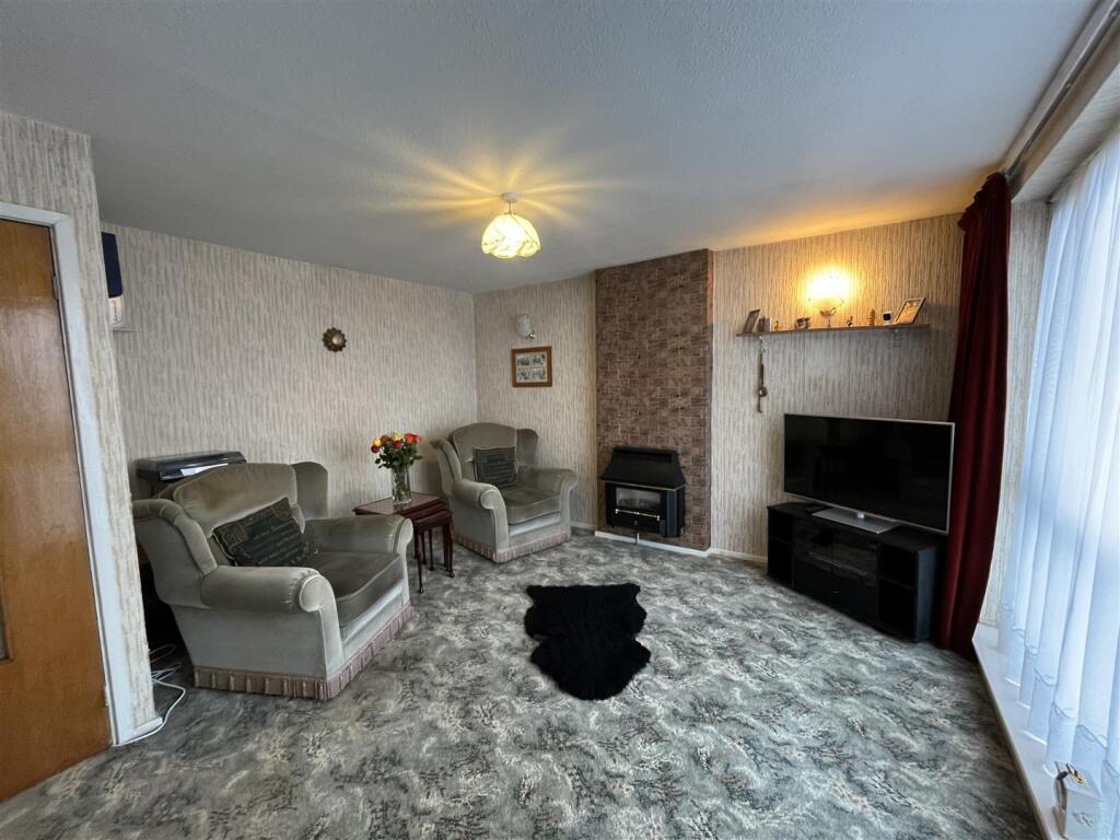 Additional property image - Thirlmere Avenue, Wyke, Bradford