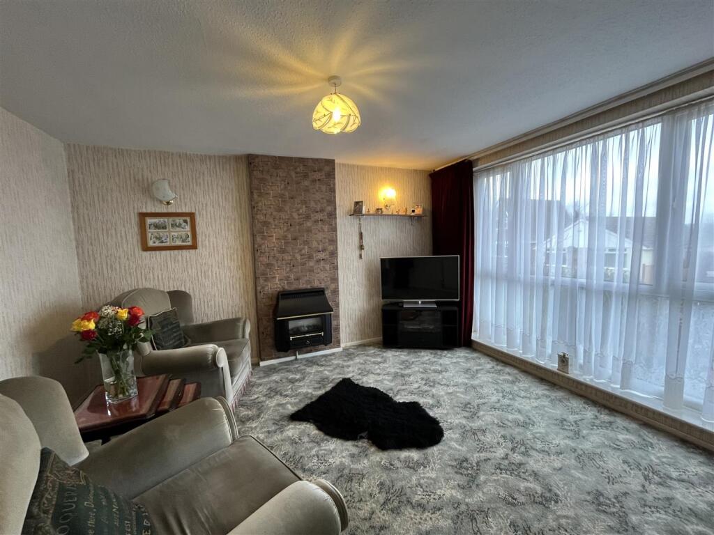 Additional property image - Thirlmere Avenue, Wyke, Bradford