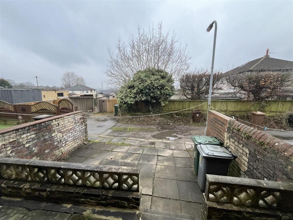 Additional property image - Balme Lane, Bradford