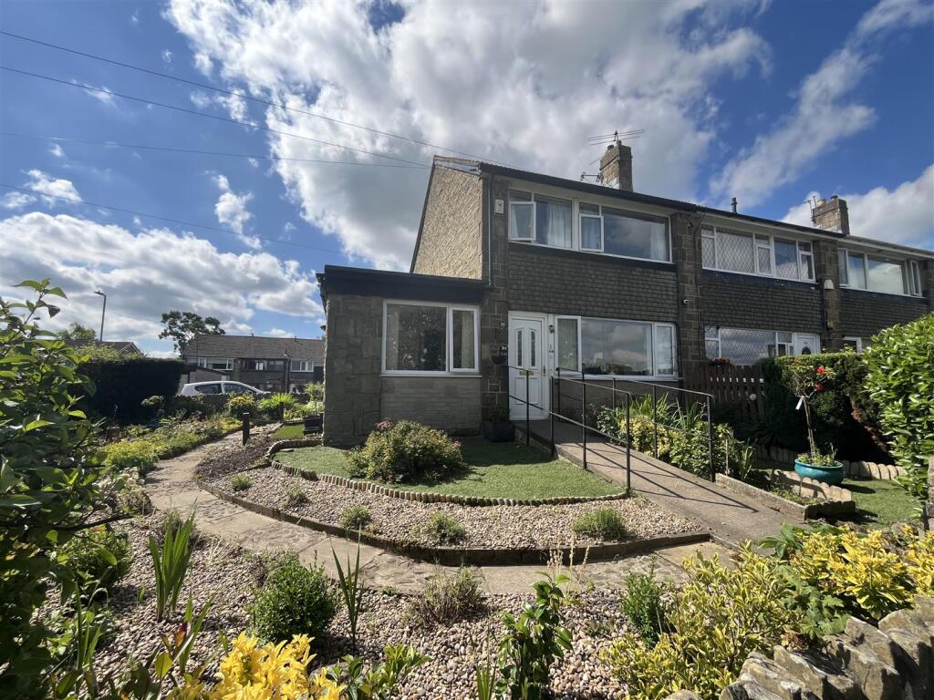 3 bedroom end of terrace house