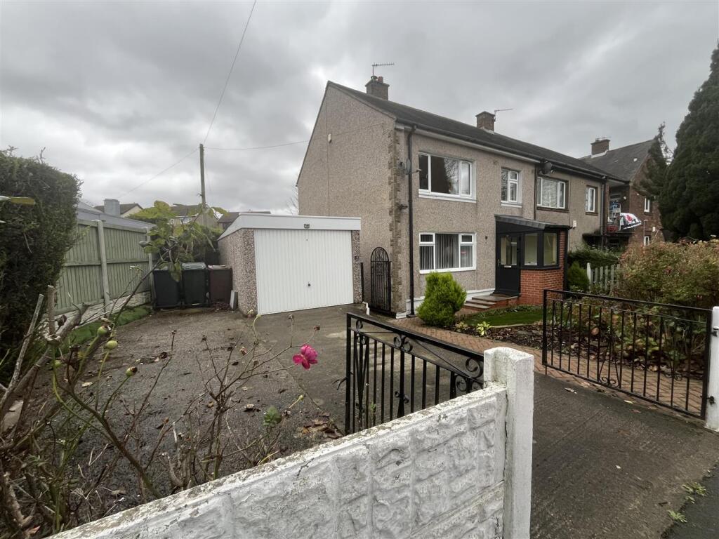 Main image of property: St. Pauls Avenue, Bradford