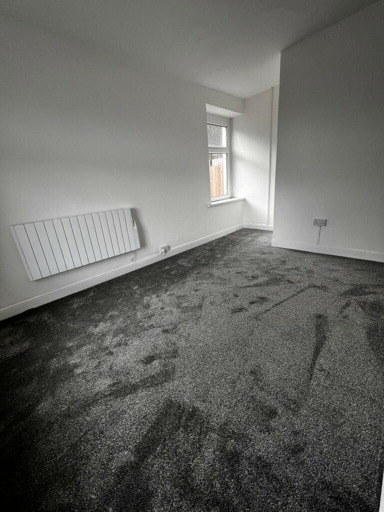Additional property image - Aberrhondda Road, Porth, Rhondda Cynon Taff, CF39