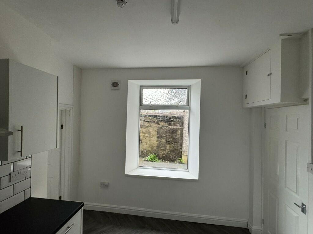 Additional property image - Aberrhondda Road, Porth, Rhondda Cynon Taff, CF39