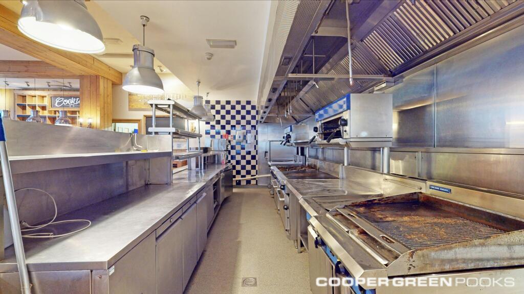 Talbot House Unit 1 Kitchen 1.jpg