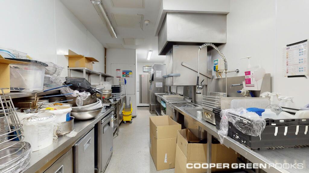 Talbot House Unit 1 Kitchen 2.jpg