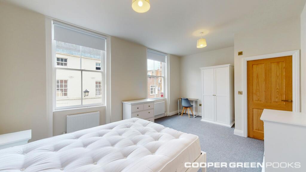 High Street 3a Bedroom One.jpg