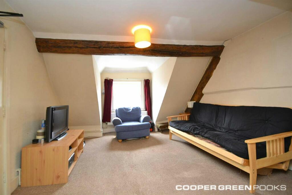 Flat 3, 27 Wyle Cop - 2.jpg