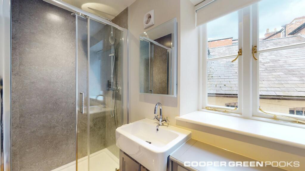 Bedroom 1 En Suite Shower Rm.jpeg