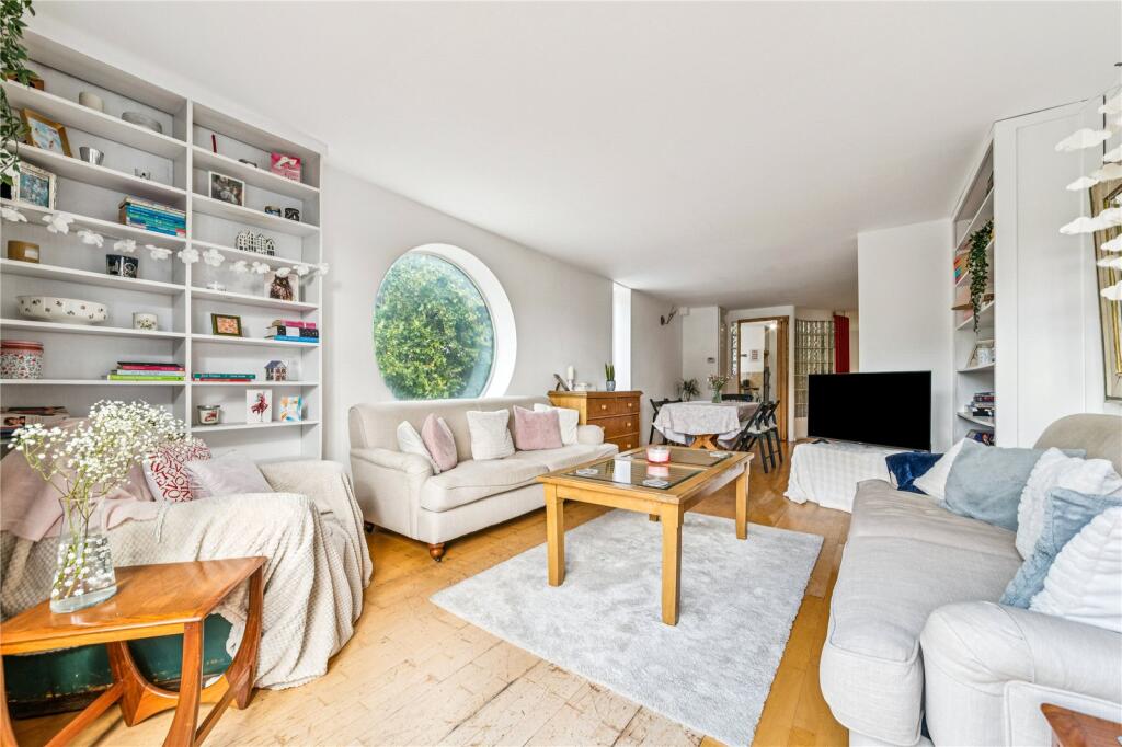 Main image of property: Sunbury Lane, London, SW11