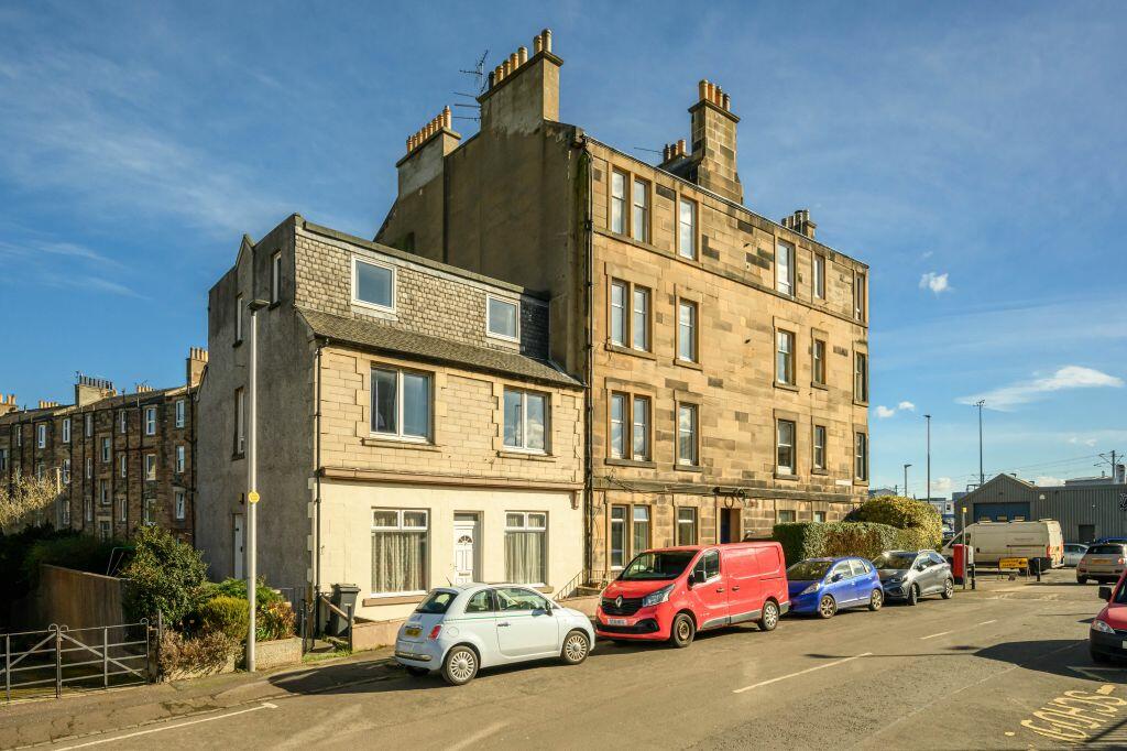 2 bedroom flat for sale in 3 Roseburn Avenue, Edinburgh, EH12 5PD, EH12