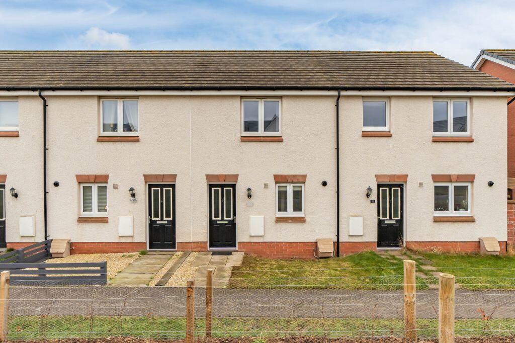 Main image of property: 49 Station View, Winchburgh, EH52 6WL