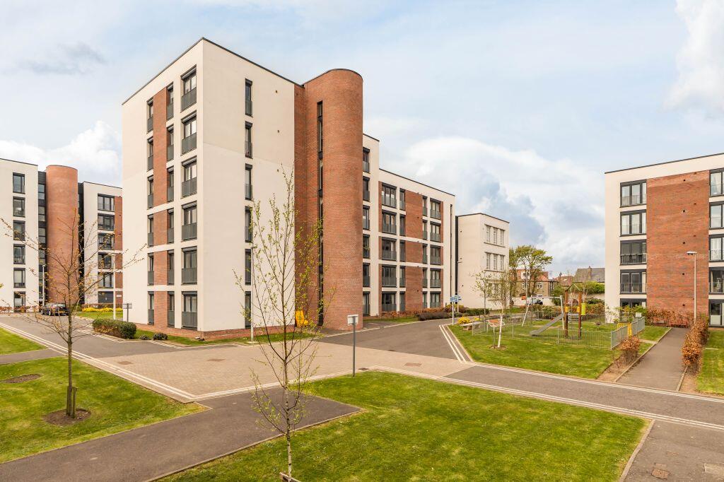 Main image of property: 3/16, Arneil Place, Edinburgh, EH5 2GU