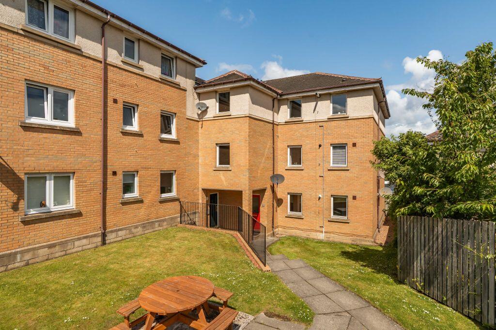 2 bedroom flat