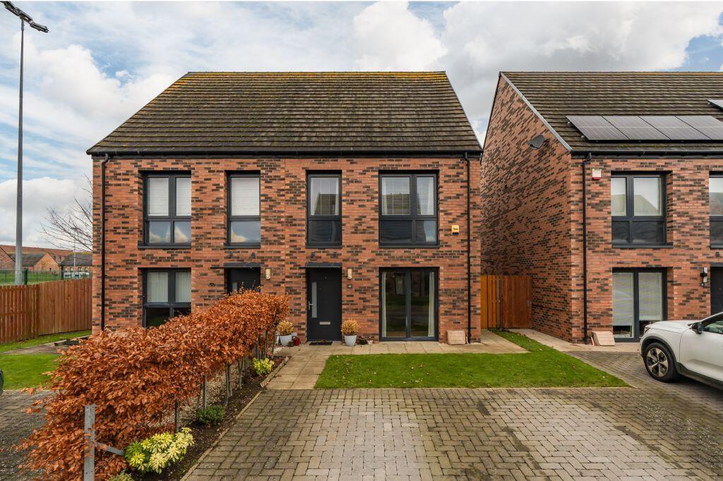 Main image of property: 10 Marrow Street, Edinburgh, EH4 4FN