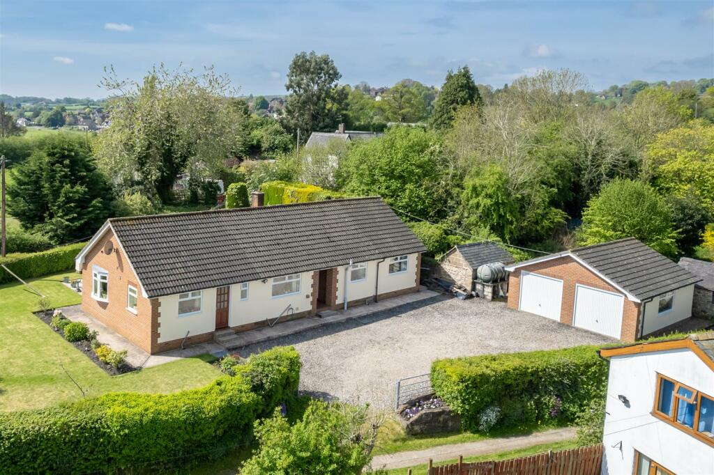 3 bedroom detached bungalow for sale in Pottery Lane, Trefonen