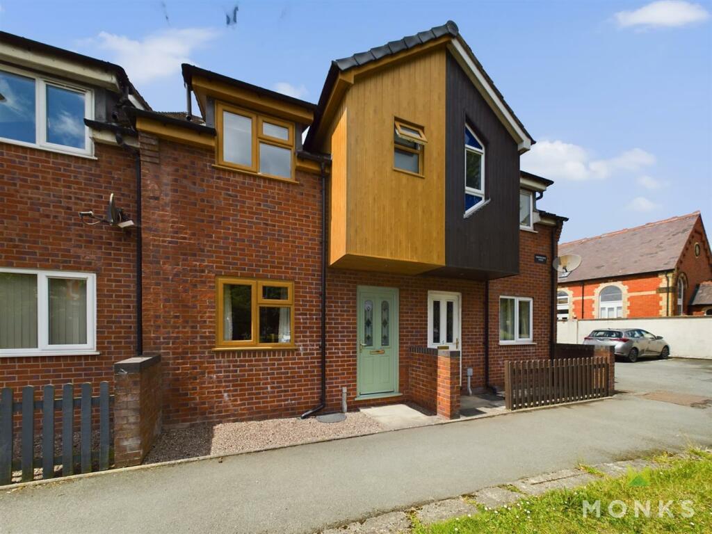 2 bedroom terraced house for sale in St. Martins Road, Gobowen