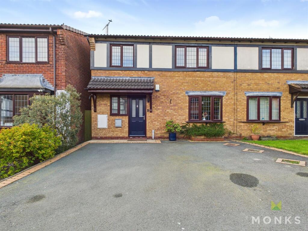 Main image of property: Highgrove, Oswestry