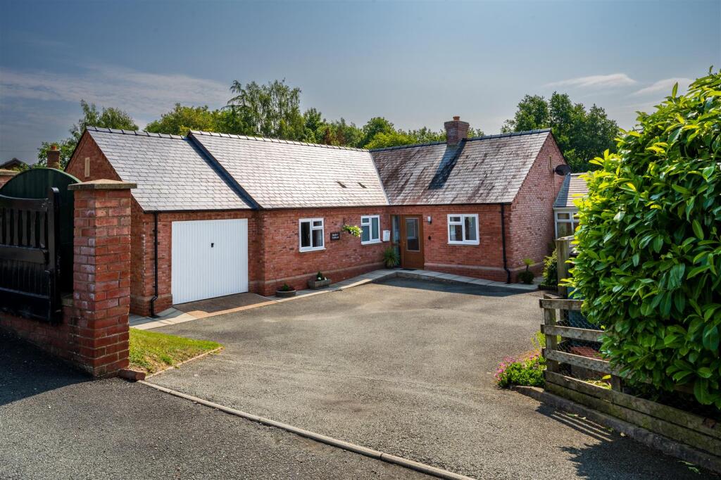 Main image of property: Arddleen, Llanymynech