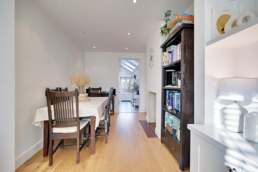 Additional property image - Rosebery Road, Old Moulsham