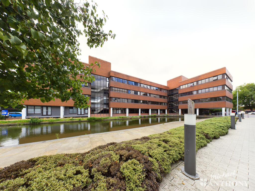 Main image of property: Kingfisher House, Aylesbury