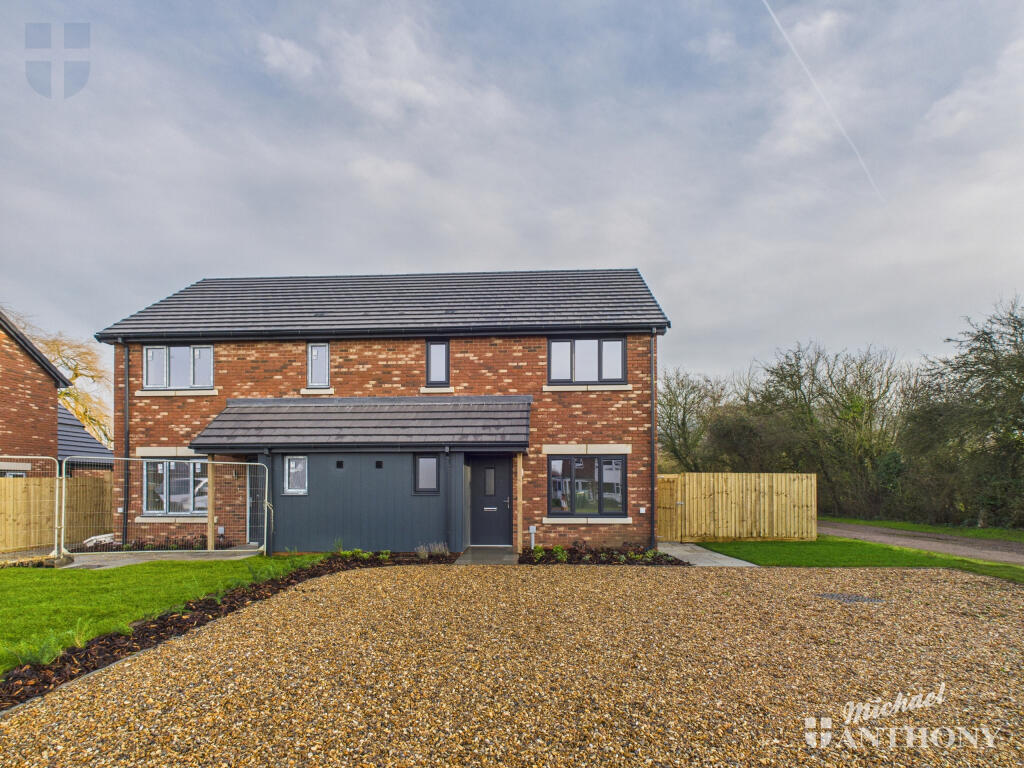 Main image of property: The Willows, Raven Crescent, Westcott, Aylesbury, Buckinghamshire