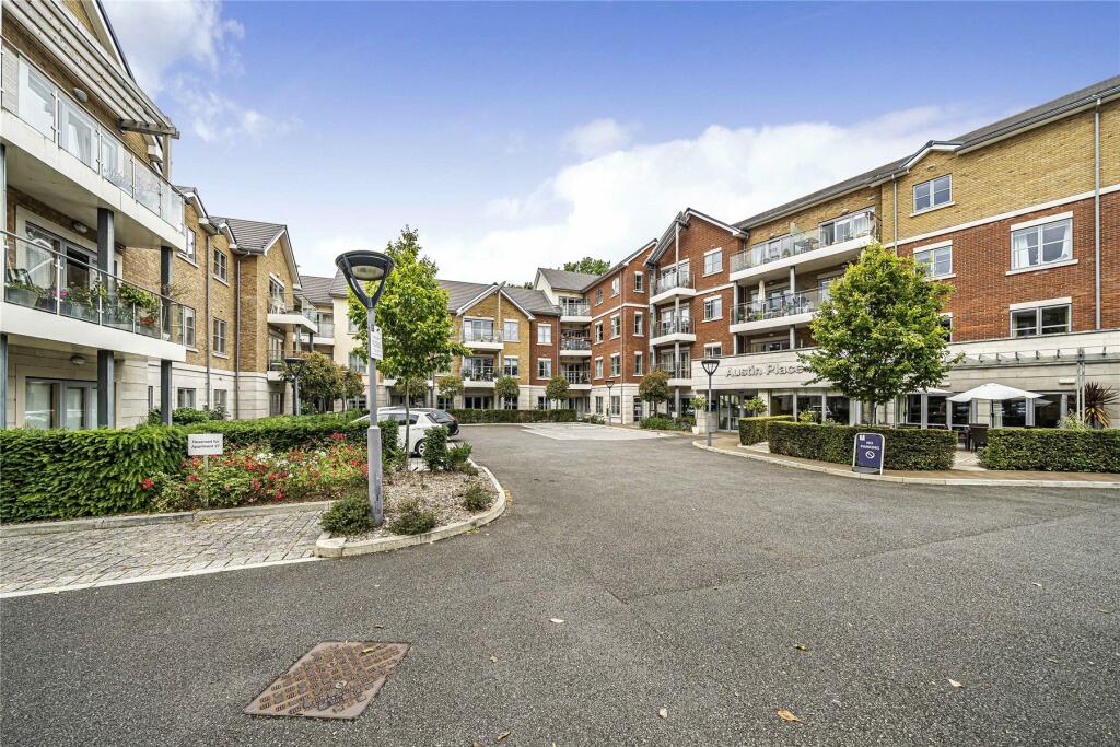 1 bedroom retirement property for sale in Austin Place, 72 Oatlands