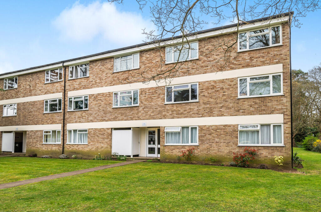 Main image of property: Victoria Road, Weybridge, Surrey, KT13