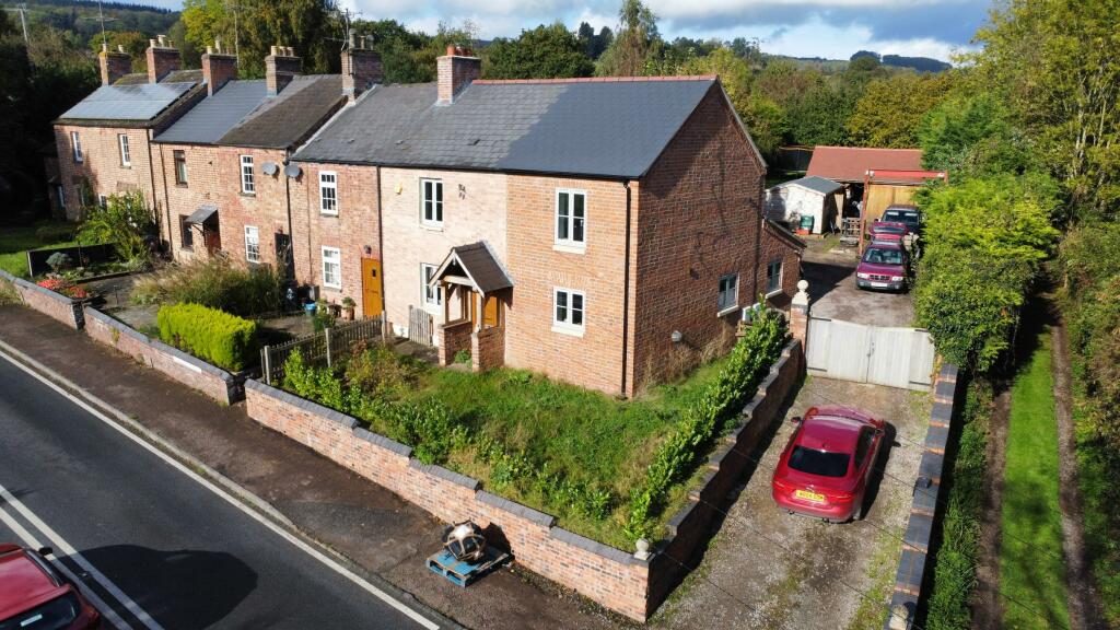 3 bedroom terraced house for sale in Wellington Terrace, Ruddle