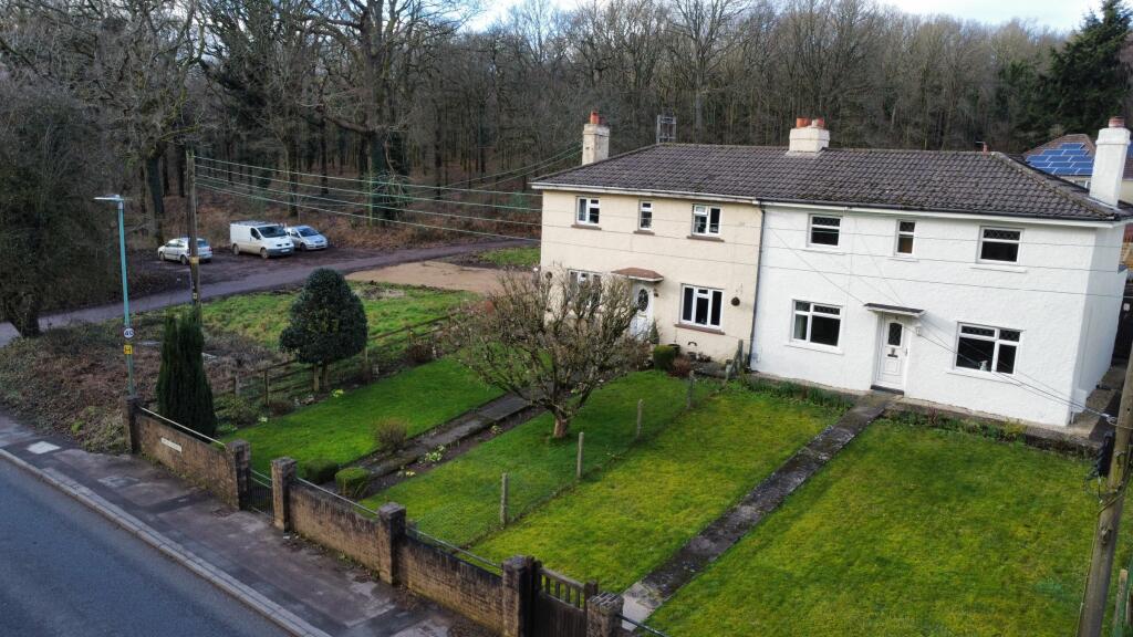 3 bedroom semidetached house for sale in Brierley, Drybrook, GL17