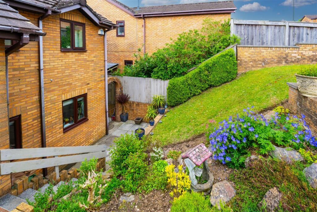 Additional property image - Cae Caradog, Caerphilly, CF83 2AA