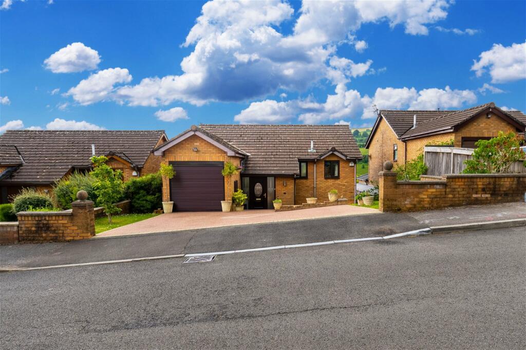 Additional property image - Cae Caradog, Caerphilly, CF83 2AA