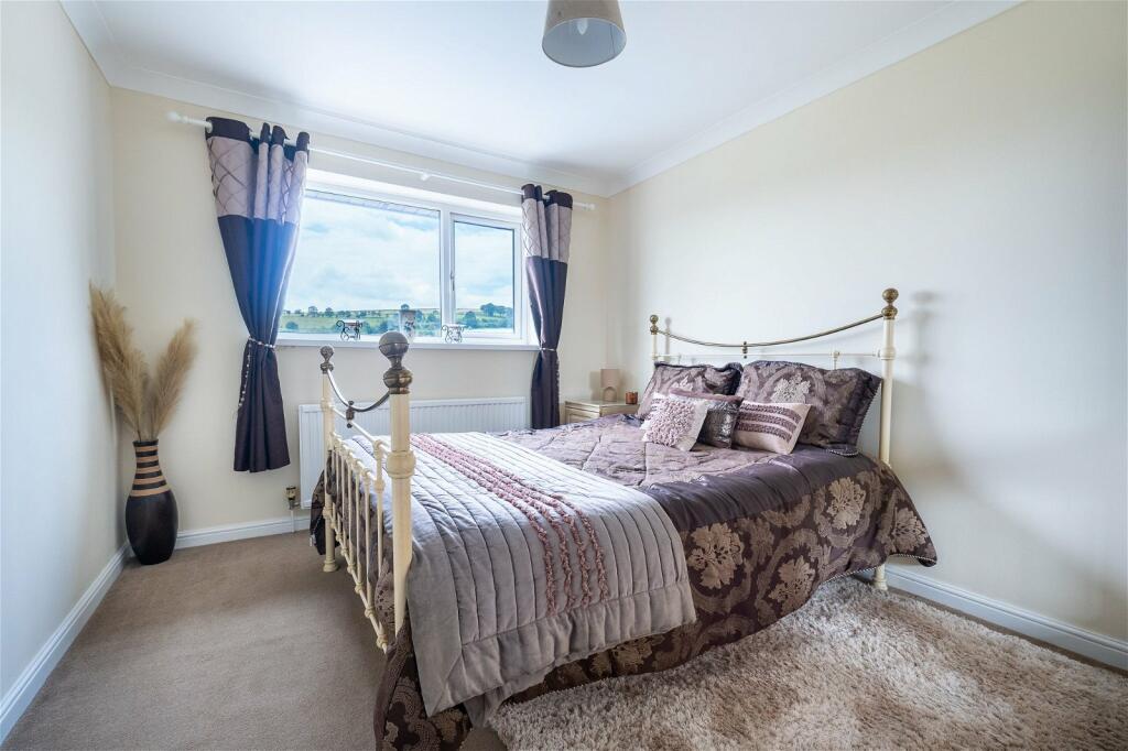 Additional property image - Cae Caradog, Caerphilly, CF83 2AA