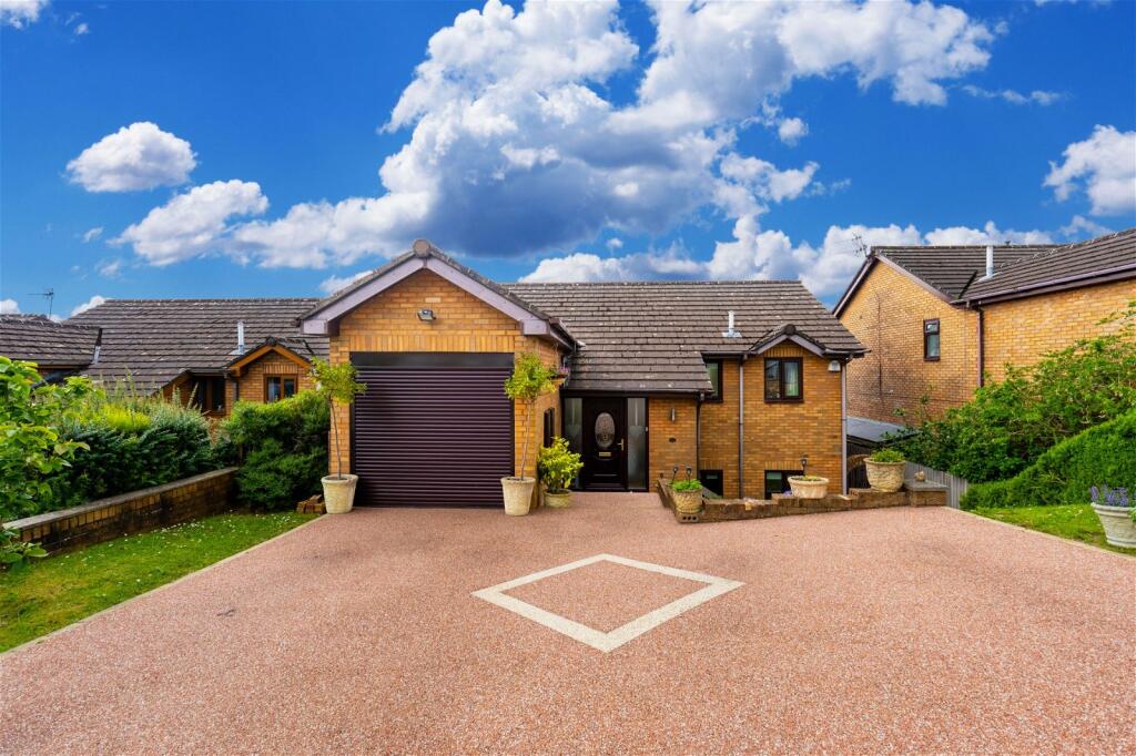 Additional property image - Cae Caradog, Caerphilly, CF83 2AA