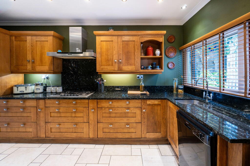 Additional property image - Pontmorlais, Merthyr Tydfil, CF47 8UY