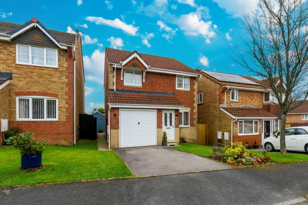 Additional property image - Meadow Way, Caerphilly, CF83 1TQ