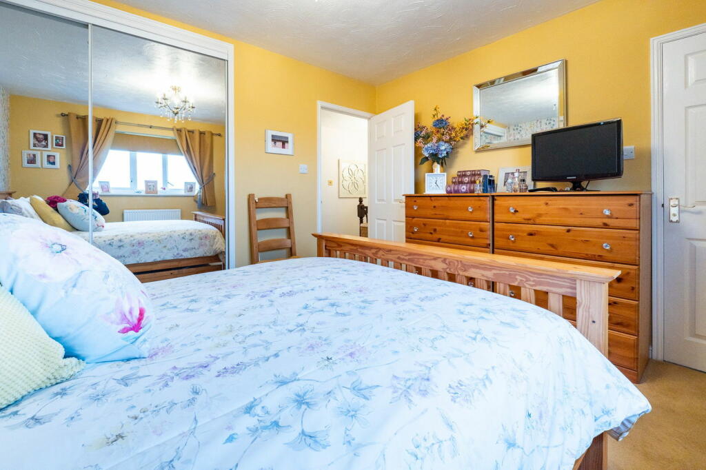 Additional property image - Meadow Way, Caerphilly, CF83 1TQ