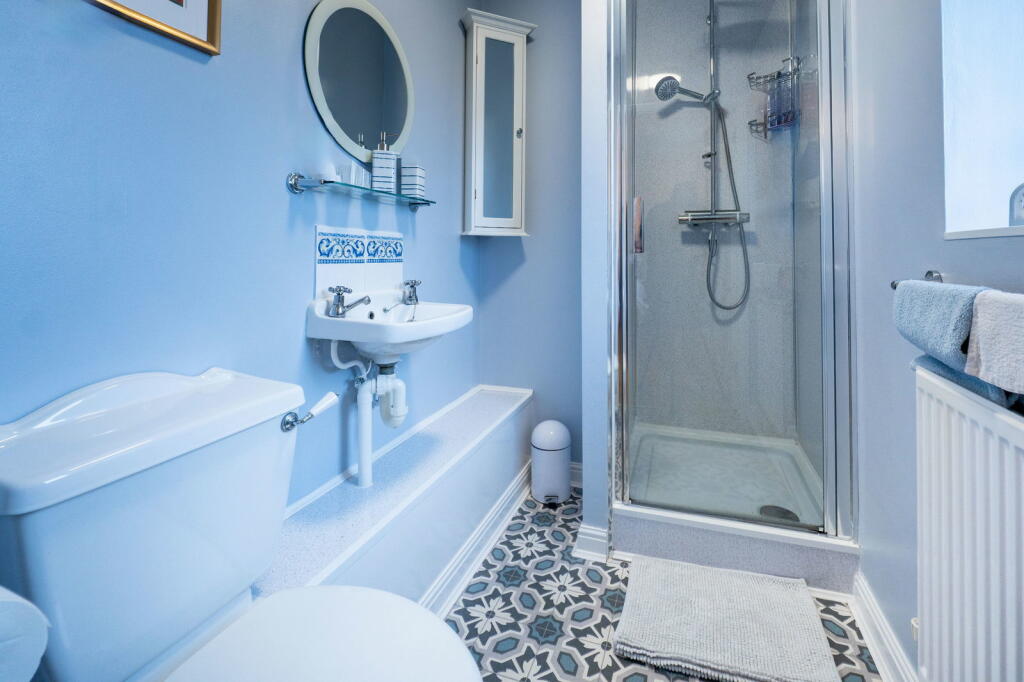 Additional property image - Meadow Way, Caerphilly, CF83 1TQ