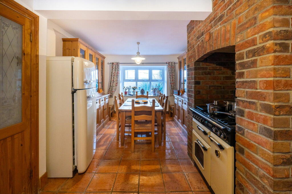 Additional property image - Colliery Road, Bedwas, Caerphilly, CF83 8EZ