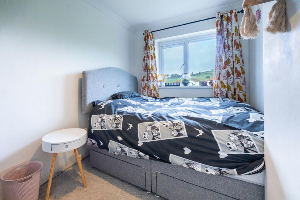 Additional property image - Heol Cwm Ifor, Caerphilly, CF83 2EU