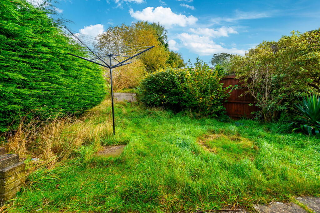 Additional property image - Heol Cwm Ifor, Caerphilly, CF83 2EU