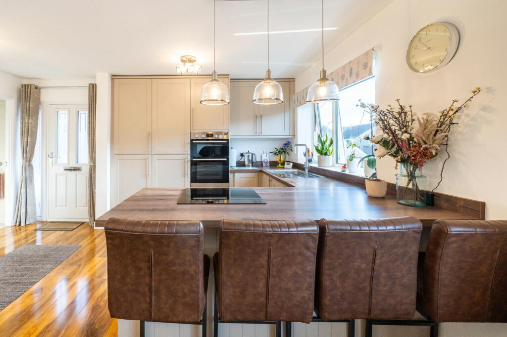 Additional property image - Heather Way, Porth, CF39 9TL