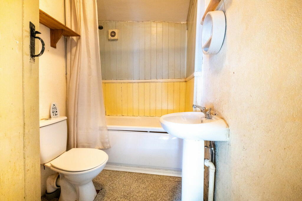Additional property image - Park Road, Treorchy, CF42 6LF