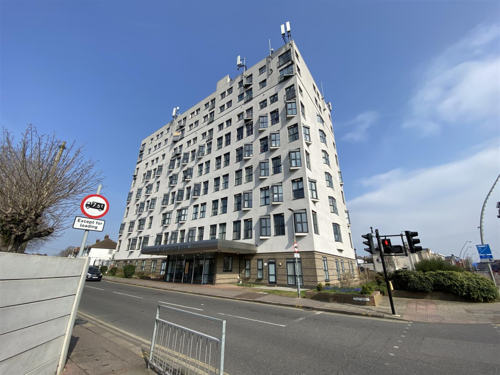 Main image of property: High Road, Chadwell Heath